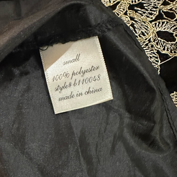 Buttons Skirt - Picture 10 of 10